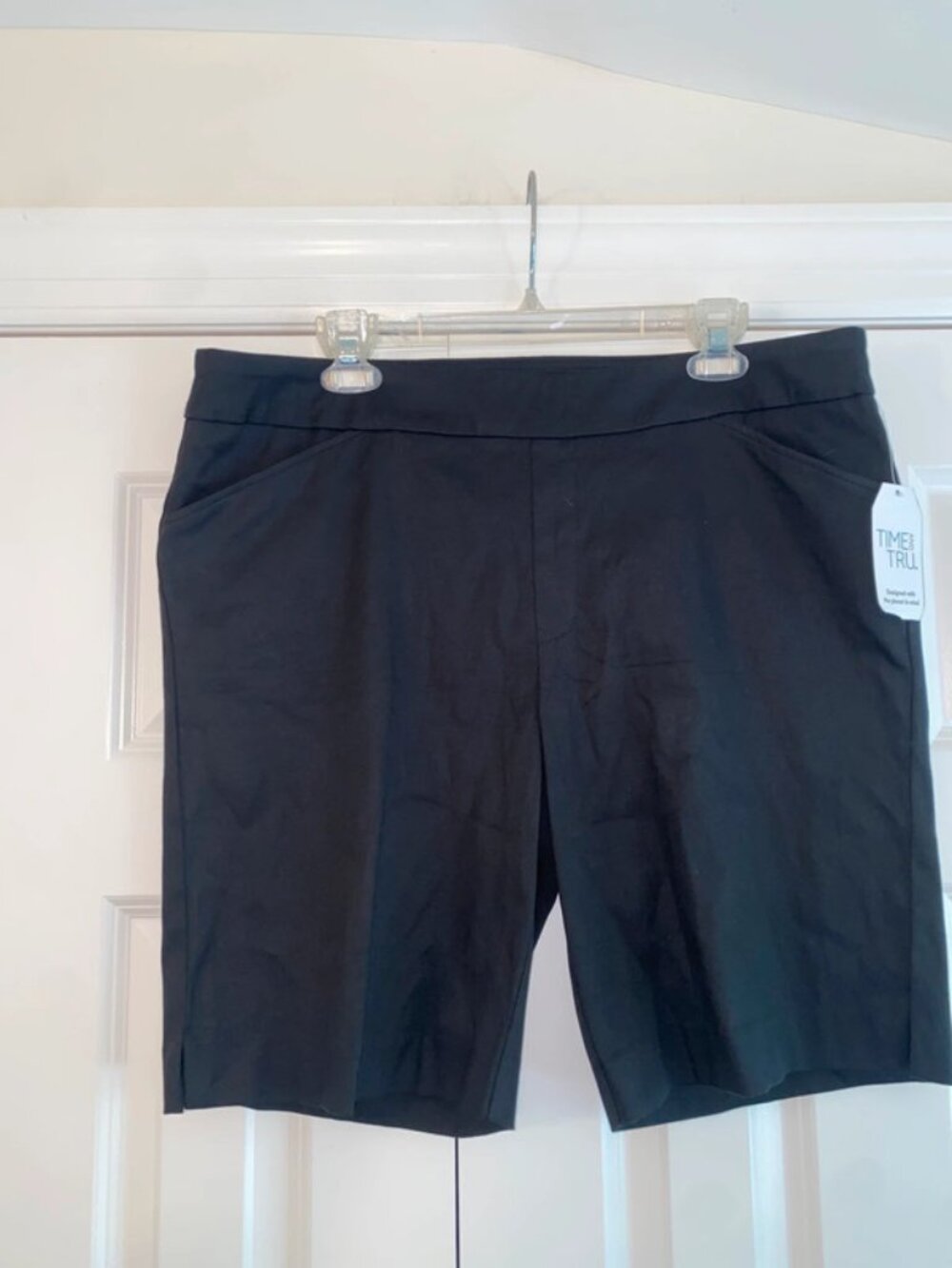 Time and Tru Black Stretch Bermuda Shorts NWT